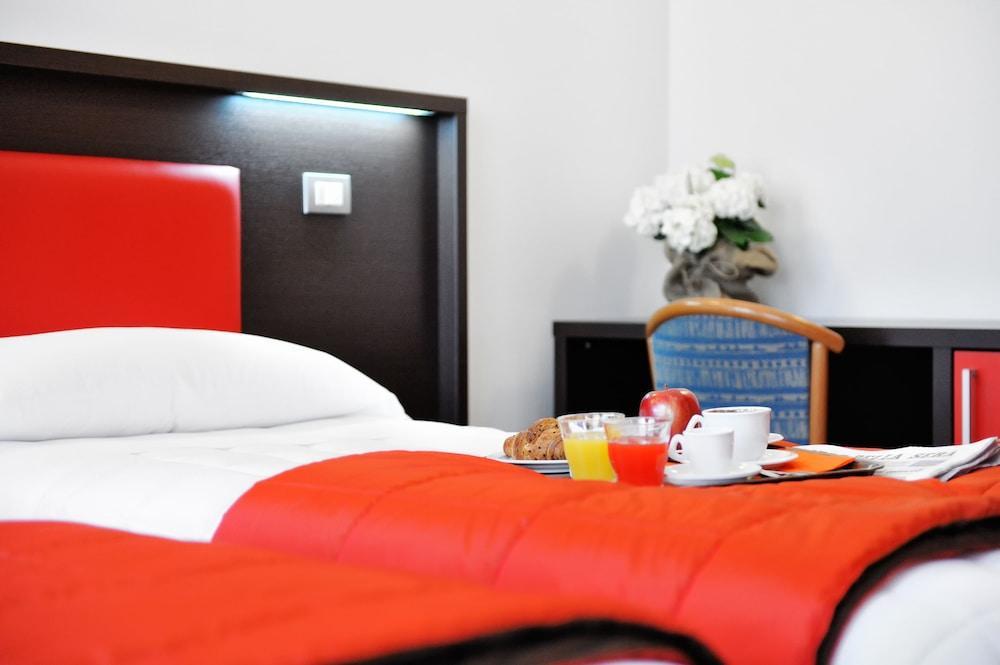 Hotel Al Corso Legnano Eksteriør billede